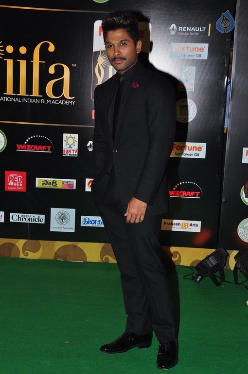 IIFA Utsavam 2016 Photos 3 - 55 / 58 photos