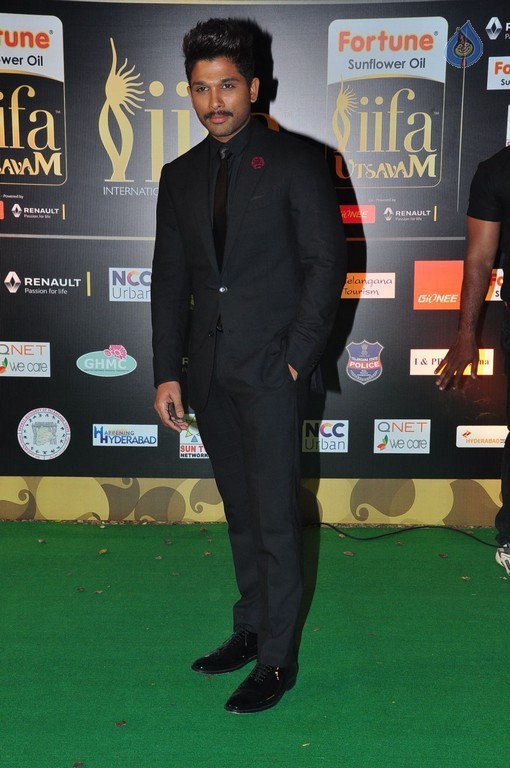 IIFA Utsavam 2016 Photos 4 - 26 / 41 photos