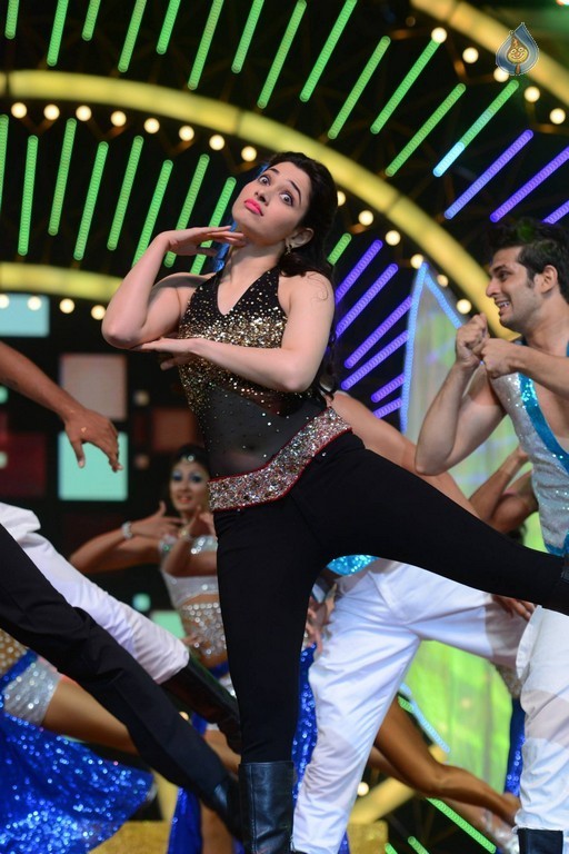 IIFA Utsavam 2016 Photos 5 - 3 / 118 photos