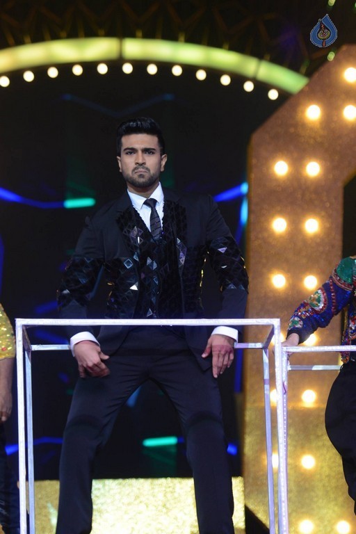 IIFA Utsavam 2016 Photos 6 - 12 / 103 photos