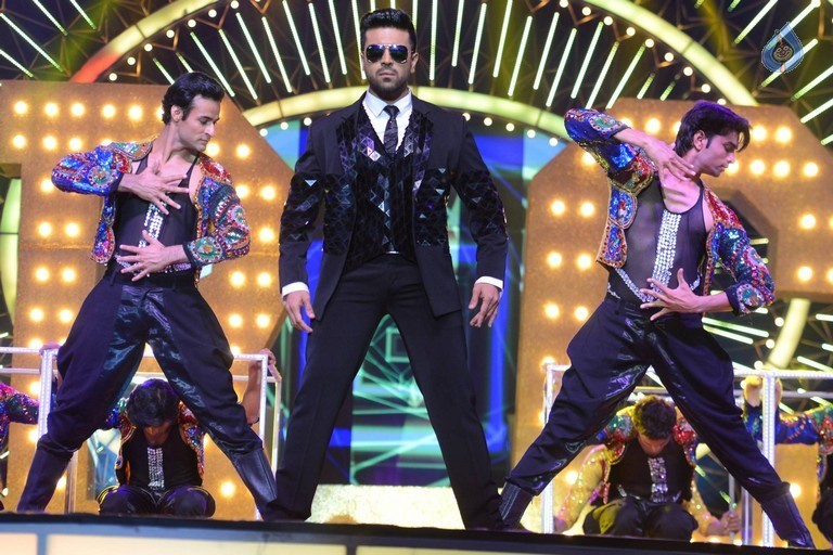 IIFA Utsavam 2016 Photos 6 - 55 / 103 photos