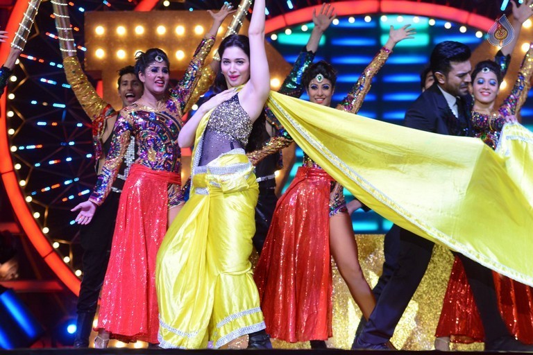 IIFA Utsavam 2016 Photos 6 - 56 / 103 photos