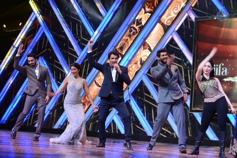 IIFA Utsavam 2016 Photos 6 - 64 / 103 photos