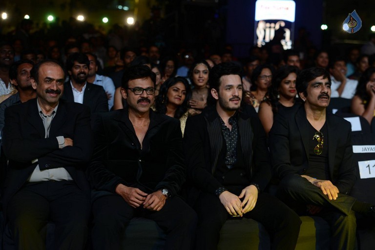 IIFA Utsavam 2016 Photos 6 - 84 / 103 photos