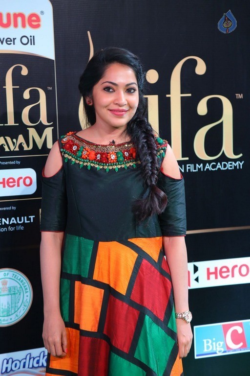 IIFA Utsavam 2017 Awards 1 (Day1) - 16 / 92 photos