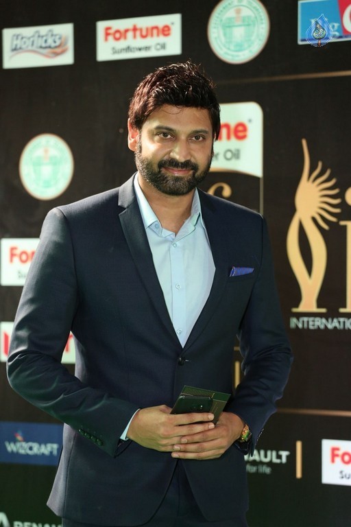 IIFA Utsavam 2017 Awards 1 (Day2) - 27 / 94 photos