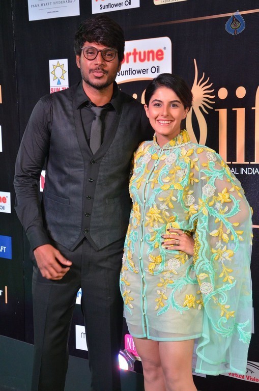 IIFA Utsavam 2017 Awards 2 (Day1) - 74 / 112 photos
