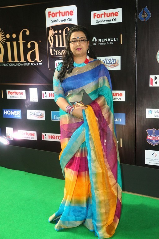 IIFA Utsavam 2017 Awards 2 (Day2) - 25 / 125 photos