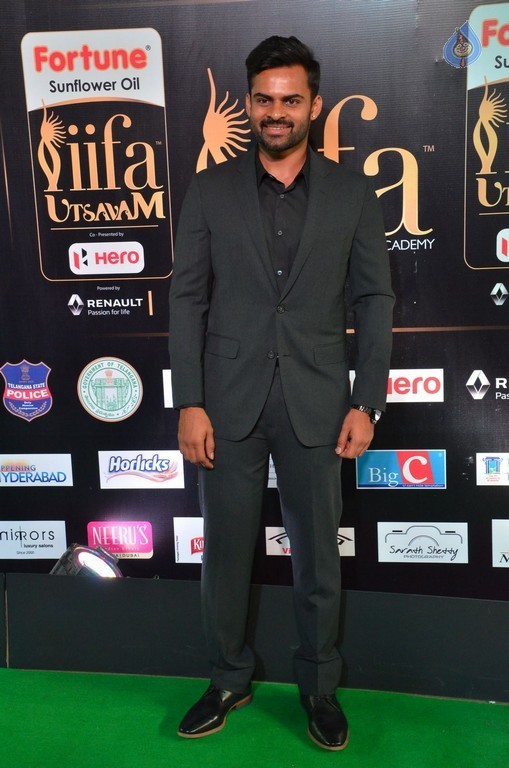 IIFA Utsavam 2017 Awards 2 (Day2) - 41 / 125 photos