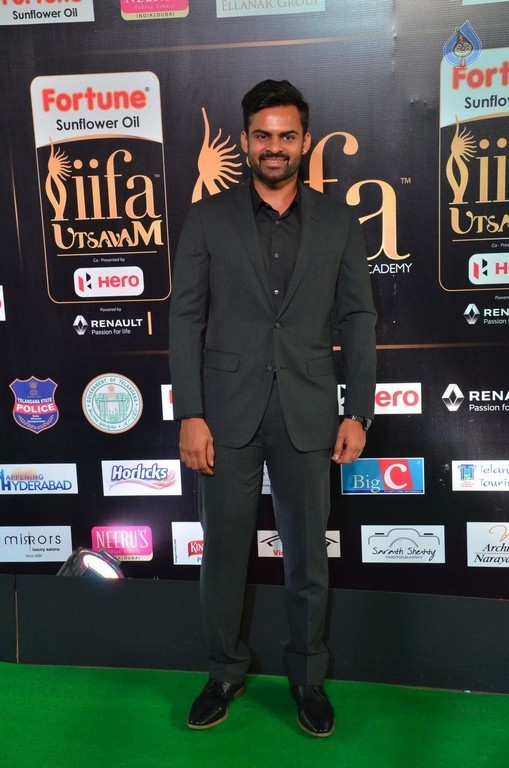 IIFA Utsavam 2017 Awards 2 (Day2) - 94 / 125 photos