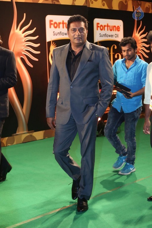 IIFA Utsavam Awards 2016 Photos 1 - 18 / 64 photos