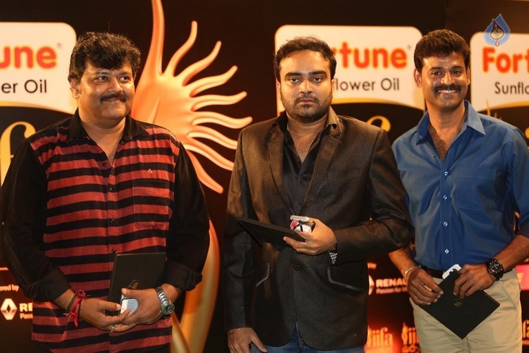 IIFA Utsavam Awards 2016 Photos 1 - 28 / 64 photos