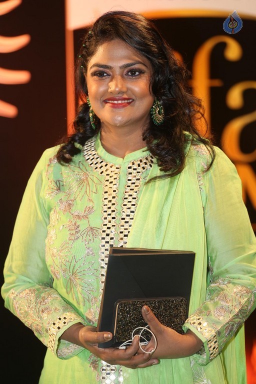 IIFA Utsavam Awards 2016 Photos 1 - 34 / 64 photos