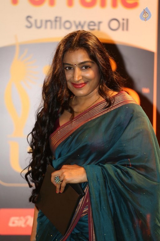 IIFA Utsavam Awards 2016 Photos 1 - 40 / 64 photos