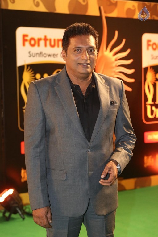 IIFA Utsavam Awards 2016 Photos 1 - 49 / 64 photos