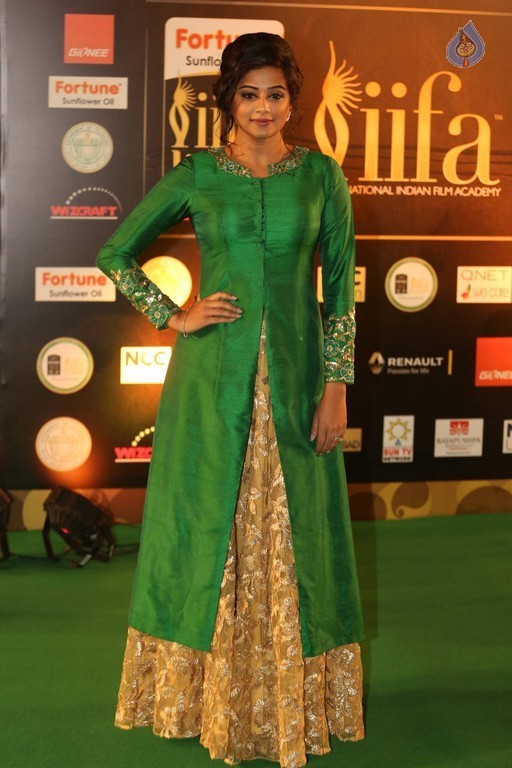 IIFA Utsavam Awards 2016 Photos 2 - 64 / 74 photos