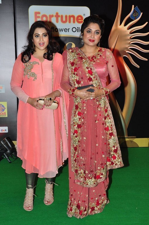 IIFA Utsavam Awards 2016 Photos 3 - 17 / 89 photos