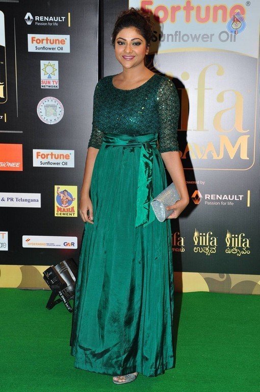 IIFA Utsavam Awards 2016 Photos 3 - 44 / 89 photos