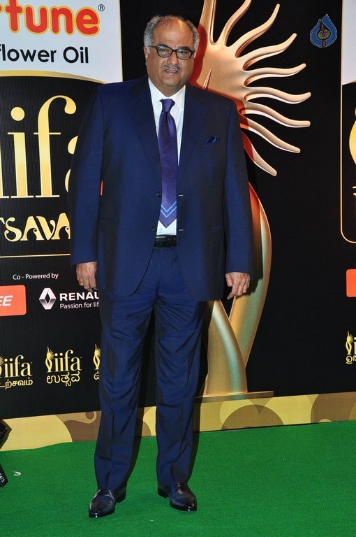 IIFA Utsavam Awards 2016 Photos 3 - 45 / 89 photos