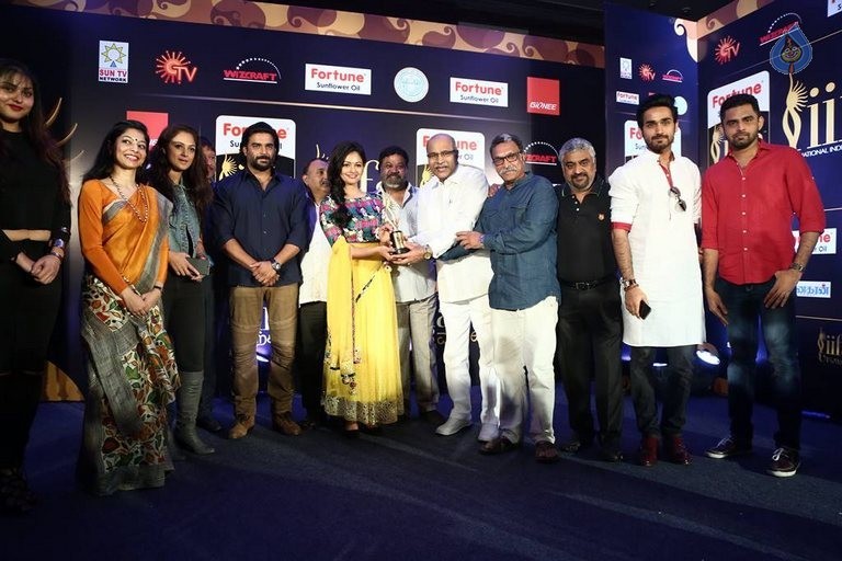 IIFA Utsavam Press Conference - 38 / 42 photos