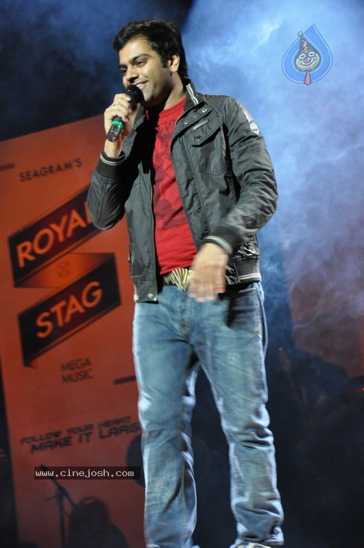 Indian Idol 5 Winner Sreeram Chandra Program At Shilpakala Vedika - 105 / 110 photos