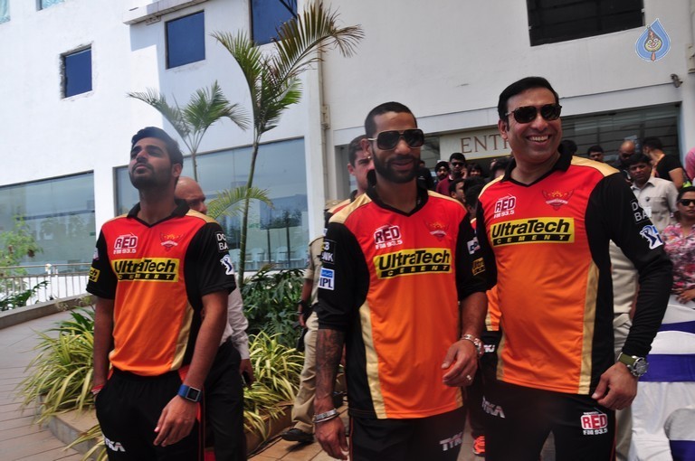 IPL Sunrisers Team Felicitates Apollo Doctors - 2 / 40 photos