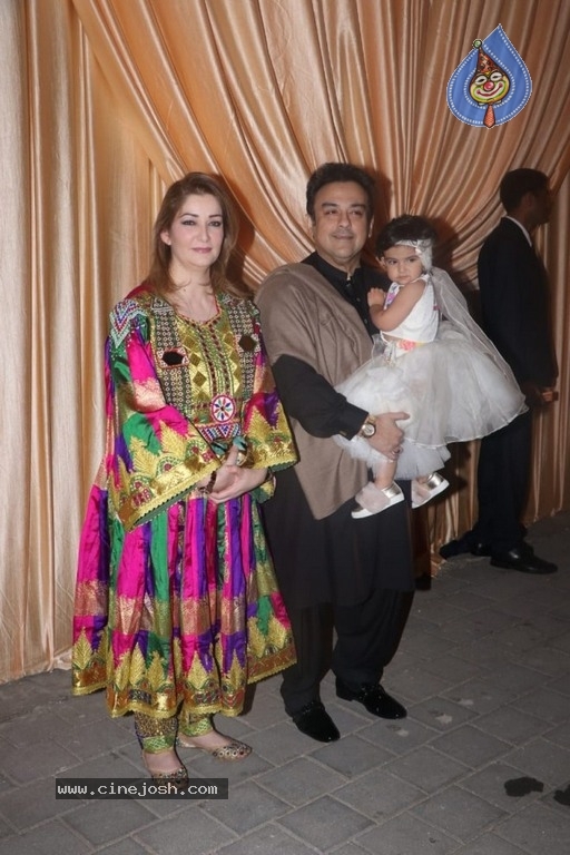 Isha Ambani & Anand Piramal Wedding Reception - 2 / 34 photos