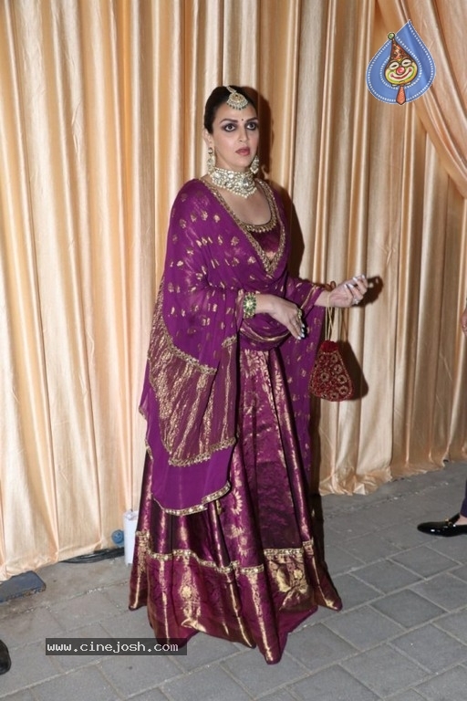 Isha Ambani & Anand Piramal Wedding Reception - 18 / 34 photos