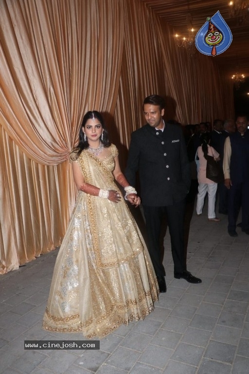 Isha Ambani & Anand Piramal Wedding Reception - 34 / 34 photos