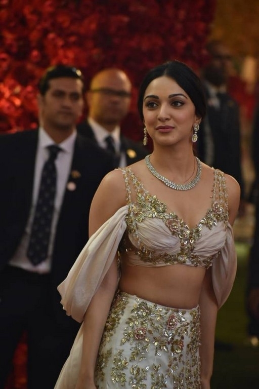 Isha Ambani and Anand Piramal Wedding Pics - 20 / 63 photos