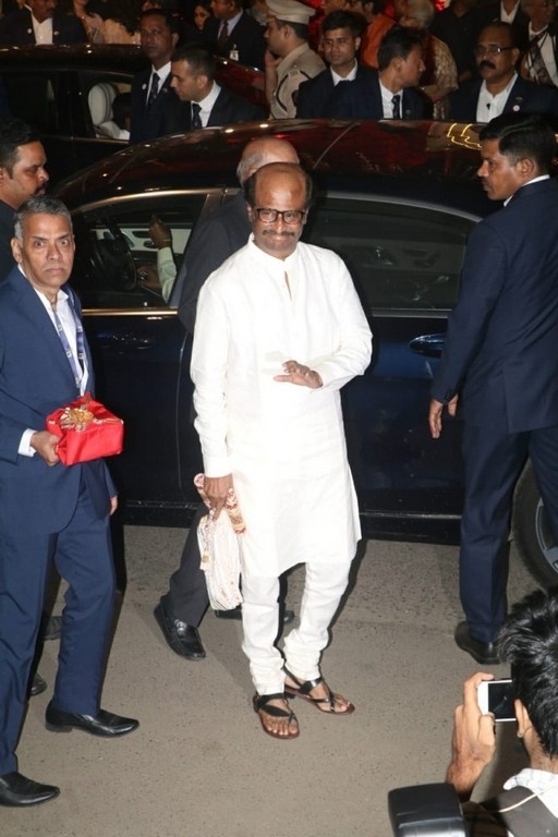 Isha Ambani and Anand Piramal Wedding Pics - 35 / 63 photos