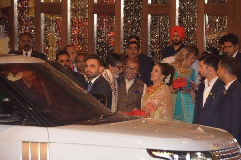 Isha Ambani and Anand Piramal Wedding Reception  - 11 / 48 photos