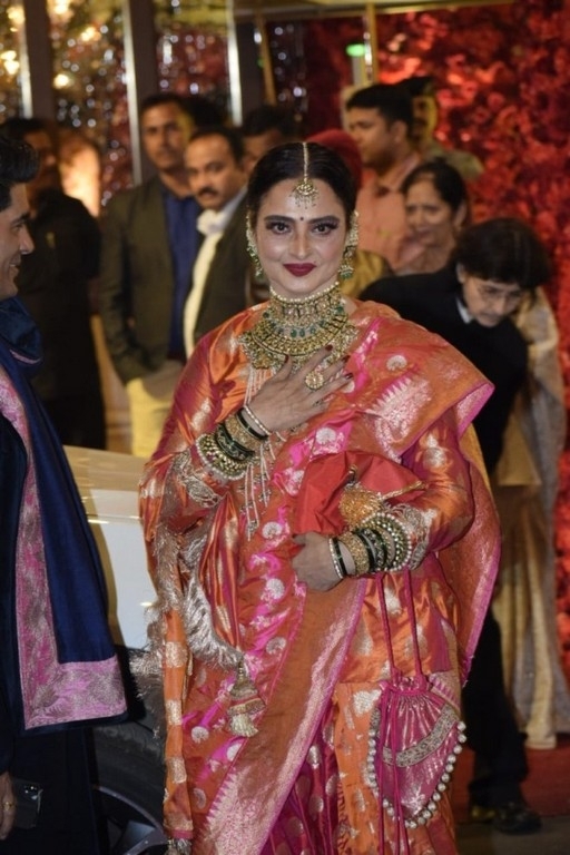 Isha Ambani and Anand Piramal Wedding Reception  - 41 / 48 photos