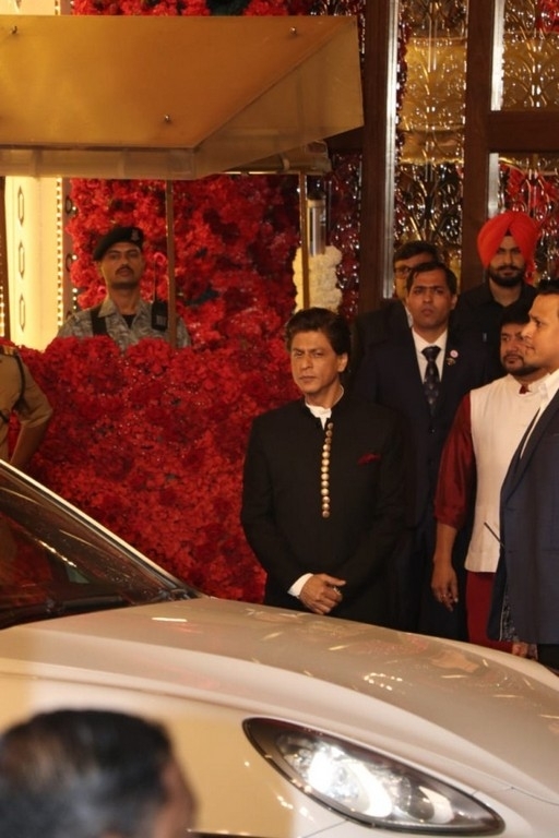Isha Ambani and Anand Piramal Wedding Reception  - 45 / 48 photos
