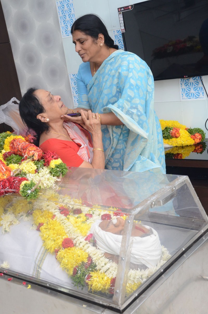 Jamuna Husband Ramana Rao Condolences Photos - 7 / 117 photos