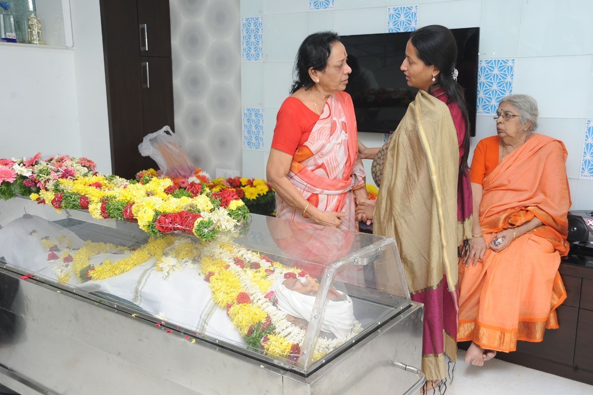 Jamuna Husband Ramana Rao Condolences Photos - 17 / 117 photos