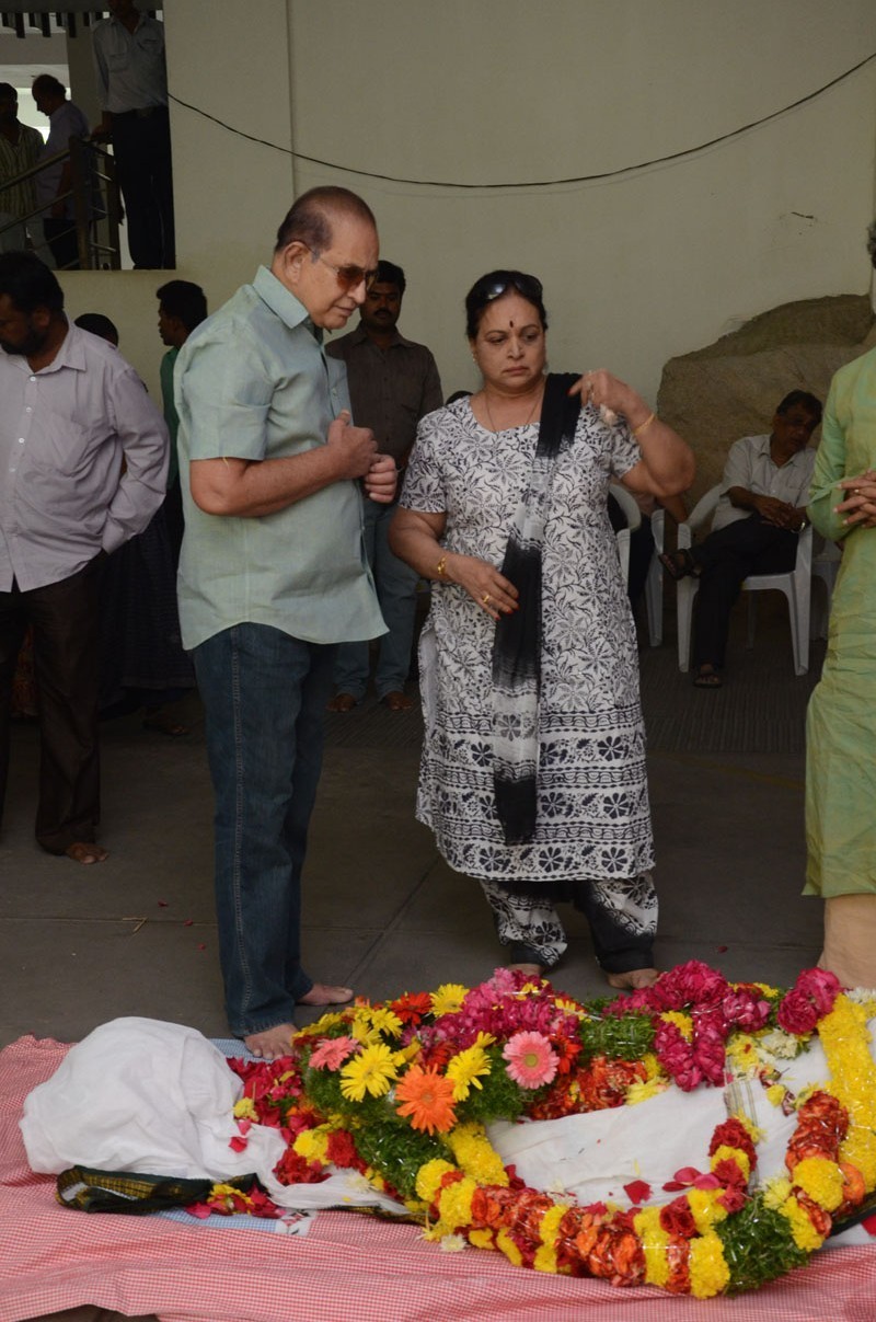 Jamuna Husband Ramana Rao Condolences Photos - 18 / 117 photos