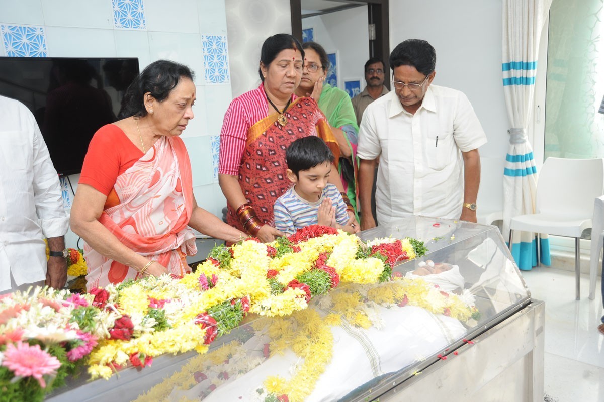 Jamuna Husband Ramana Rao Condolences Photos - 19 / 117 photos