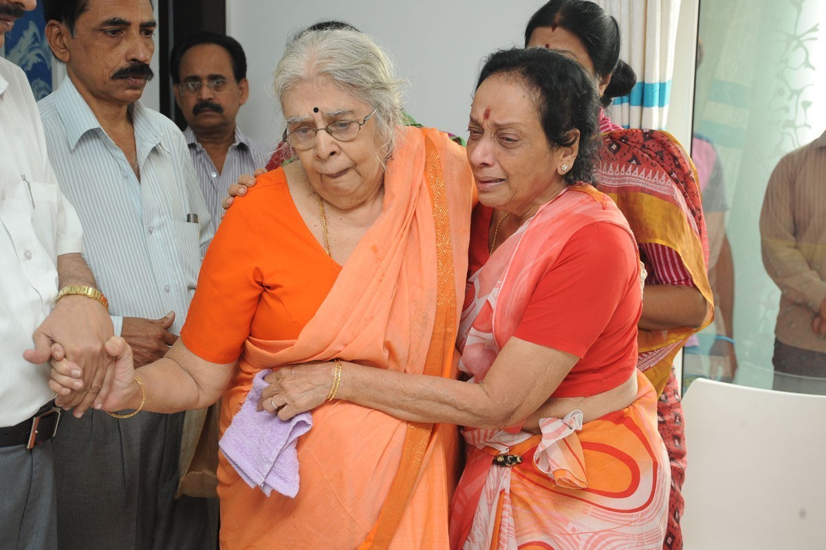 Jamuna Husband Ramana Rao Condolences Photos - 21 / 117 photos