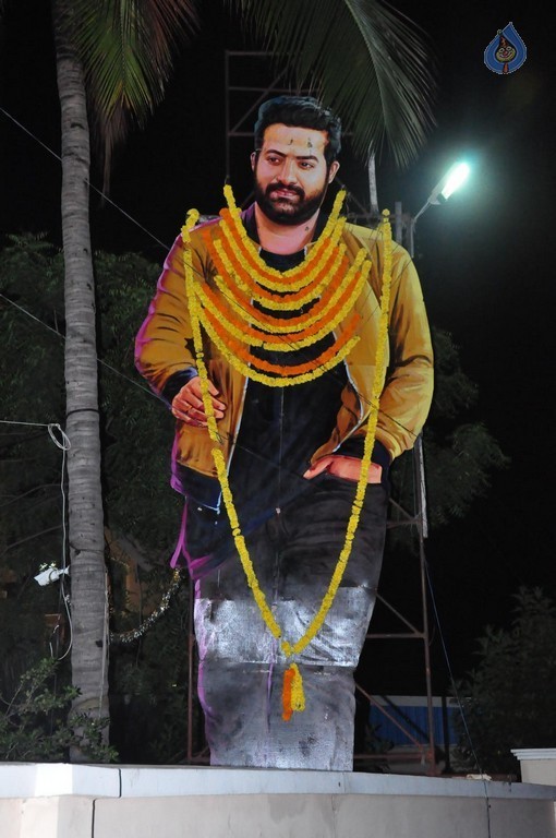 Janatha Garage Theatre Coverage Photos - 19 / 58 photos