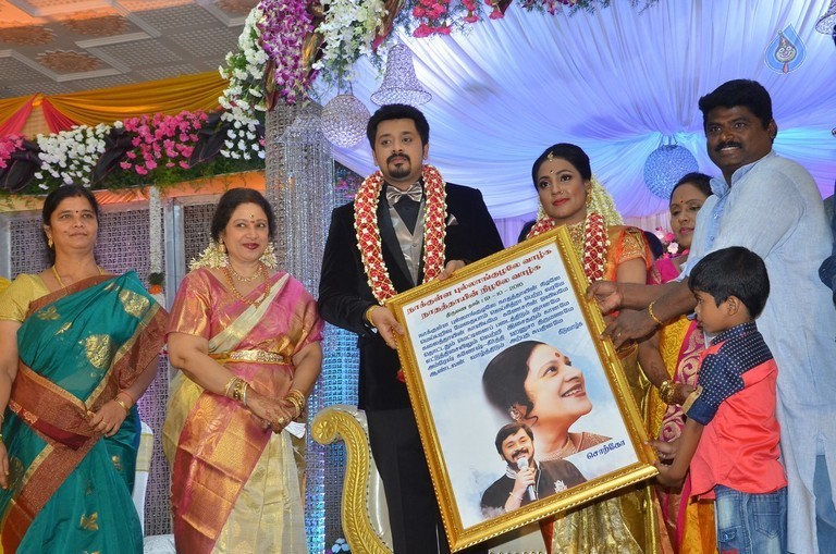 Jayachitra Son Amresh Wedding Reception - 12 / 102 photos