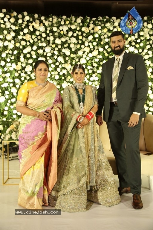 Jayasudha Son Nihar Kapoor Wedding Reception 01 - 17 / 57 photos