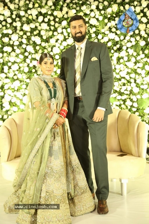 Jayasudha Son Nihar Kapoor Wedding Reception 01 - 27 / 57 photos