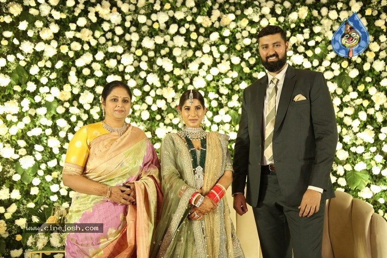 Jayasudha Son Nihar Kapoor Wedding Reception 01 - 42 / 57 photos
