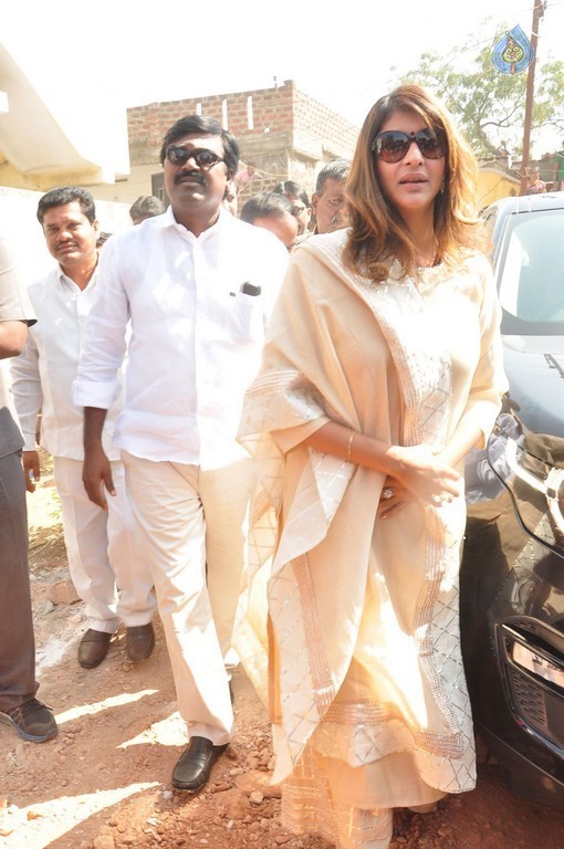 Jesus Old Age Home Launch - 16 / 40 photos