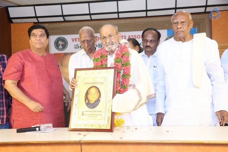 Journalists Association Felicitates Dadasaheb Phalke K Viswanath - 49 / 52 photos