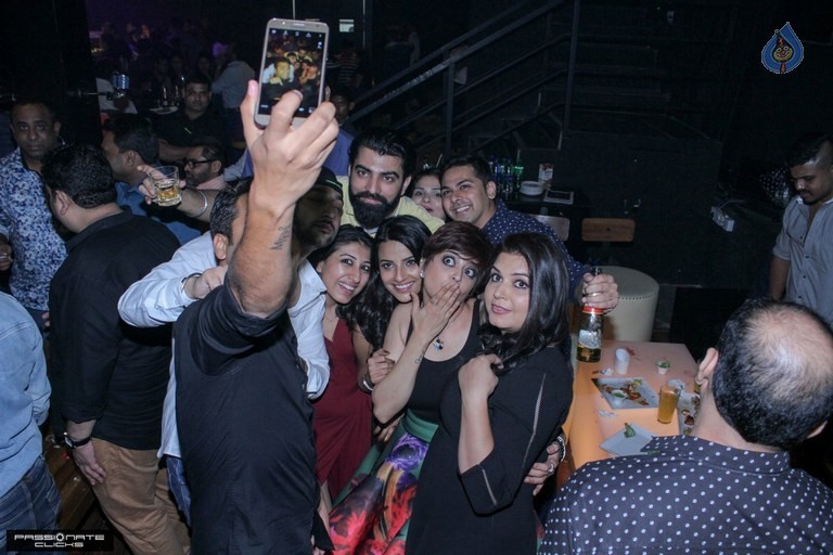 Jyothi Sethi Birthday Bash Photos - 21 / 84 photos