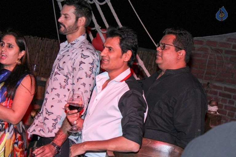 Jyothi Sethi Birthday Bash Photos - 42 / 84 photos