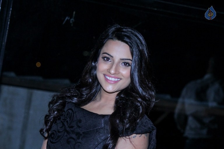 Jyothi Sethi Birthday Bash Photos - 54 / 84 photos