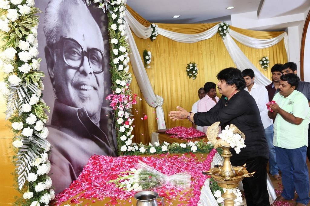 K Balachander 13th Day Ceremony - 28 / 48 photos
